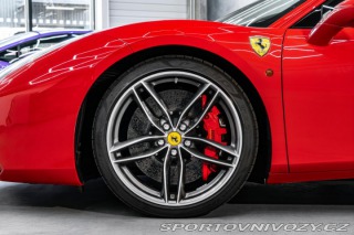 Ferrari 488 GTB KARBON/JBL/LIFT/LED/D 2015