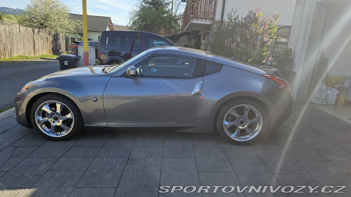 Nissan 370 Z 2016