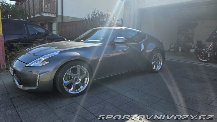 Nissan 370 Z 2016