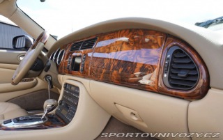 Jaguar XKR Convertible 2005