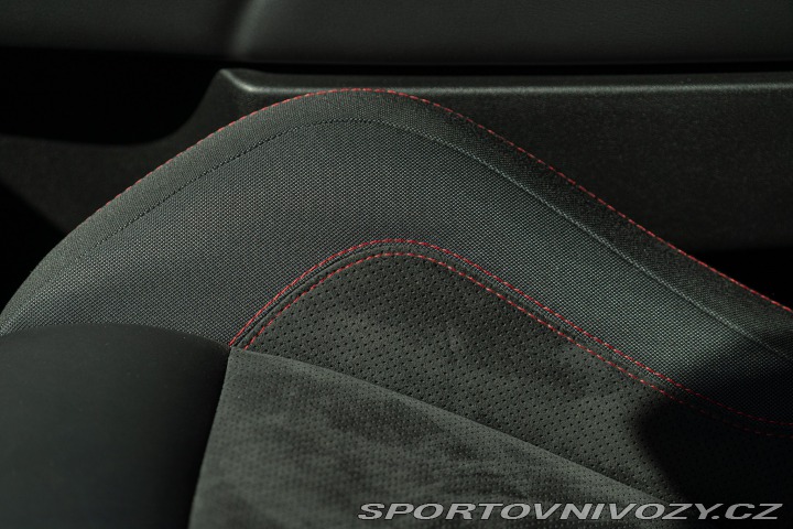Abarth 695 TRIBUTO FERRARI 2010