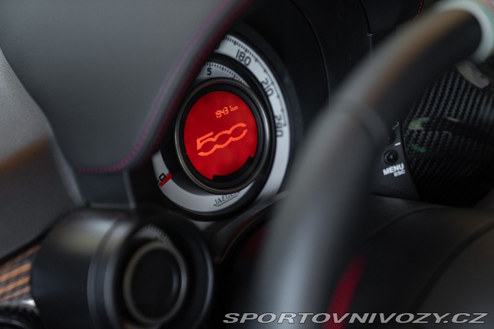 Abarth 695 TRIBUTO FERRARI 2010