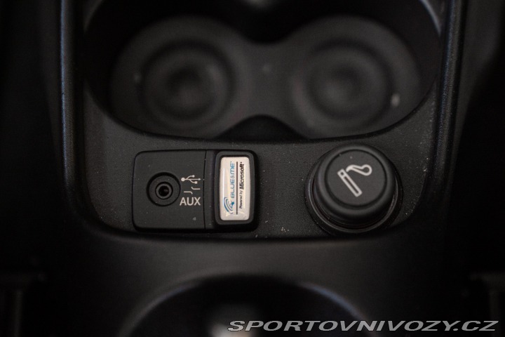 Abarth 695 EDIZIONE MASERATI 2013