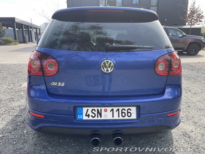 Volkswagen Golf R32 2007