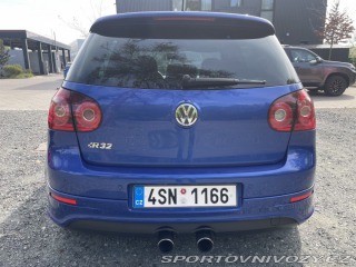 Volkswagen Golf R32 2007
