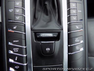 Porsche Macan Turbo/3.6i/V6/PANO/ 2014