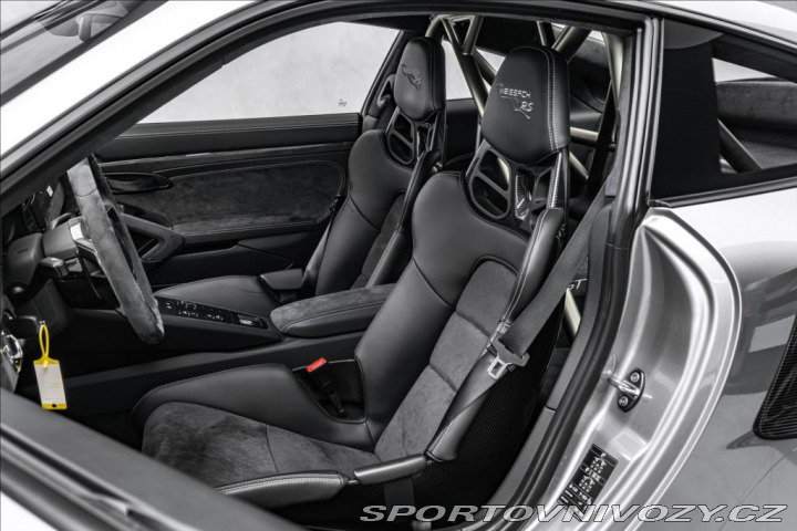 Porsche 911 GT2 RS Weissach, lift, PP 2018
