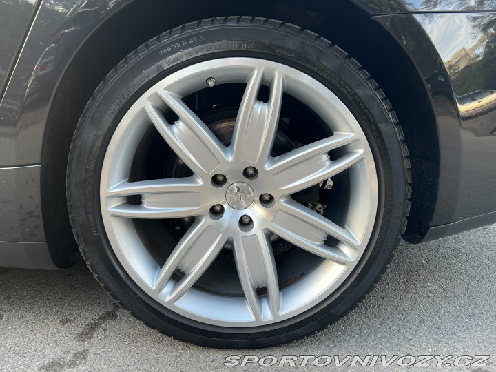 Maserati Quattroporte 2014
