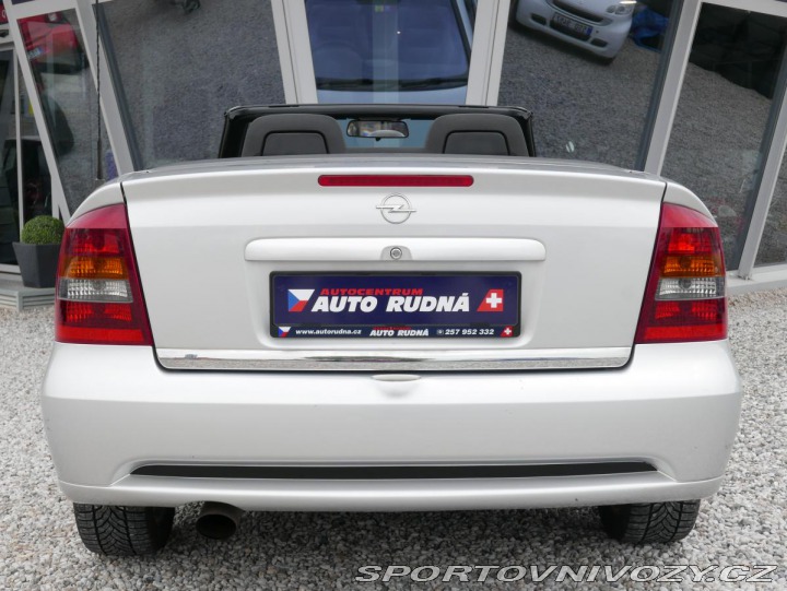 Opel Astra 2,2i Cabrio REZERVACE 2004