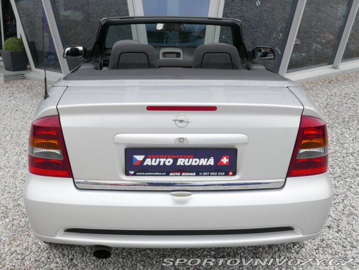 Opel Astra 2,2i Cabrio REZERVACE 2004