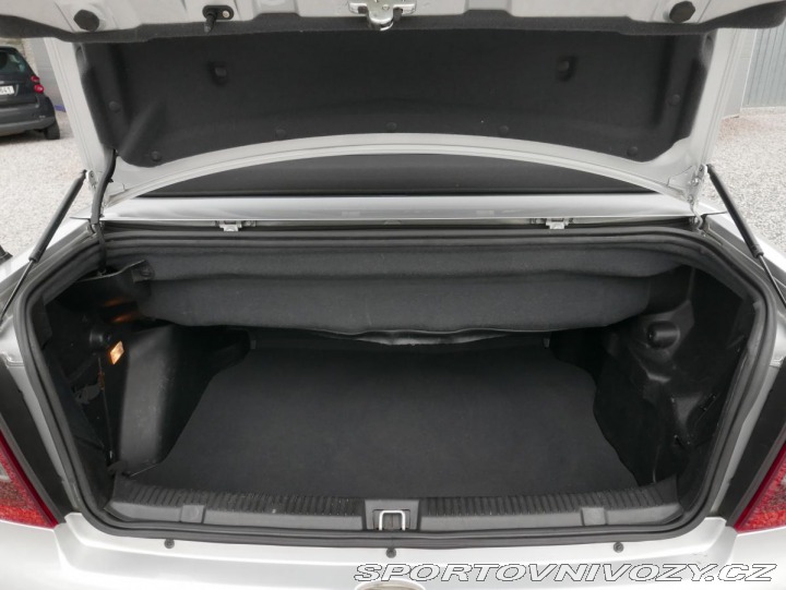 Opel Astra 2,2i Cabrio REZERVACE 2004