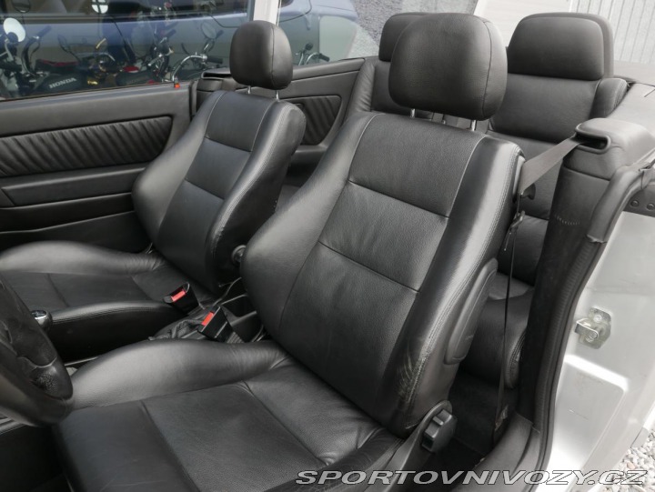 Opel Astra 2,2i Cabrio REZERVACE 2004