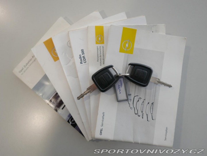 Opel Astra 2,2i Cabrio REZERVACE 2004