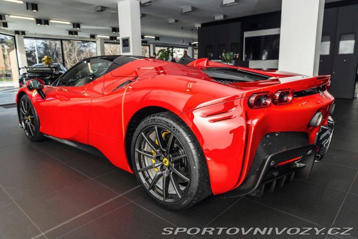 Ferrari SF90 Spider/Lift/Carbon/JBL 2024