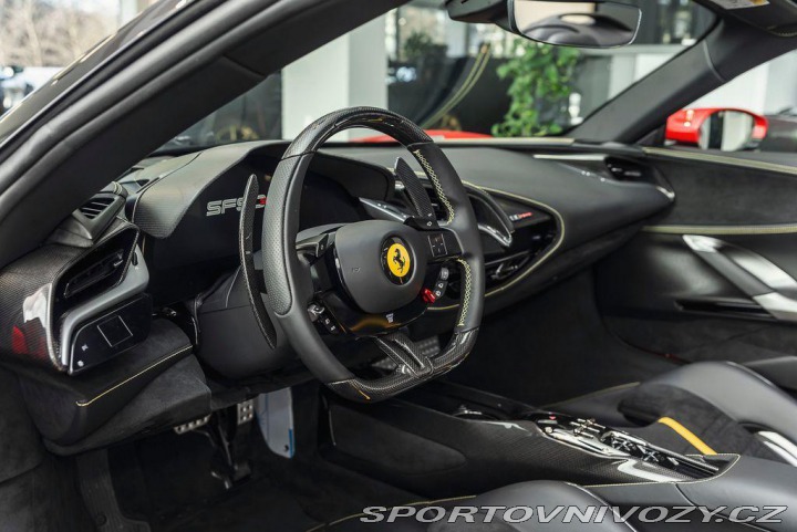 Ferrari SF90 Spider/Lift/Carbon/JBL 1800