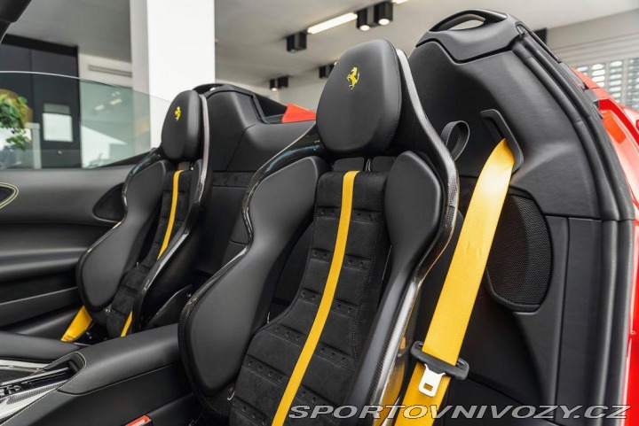 Ferrari SF90 Spider/Lift/Carbon/JBL 1800