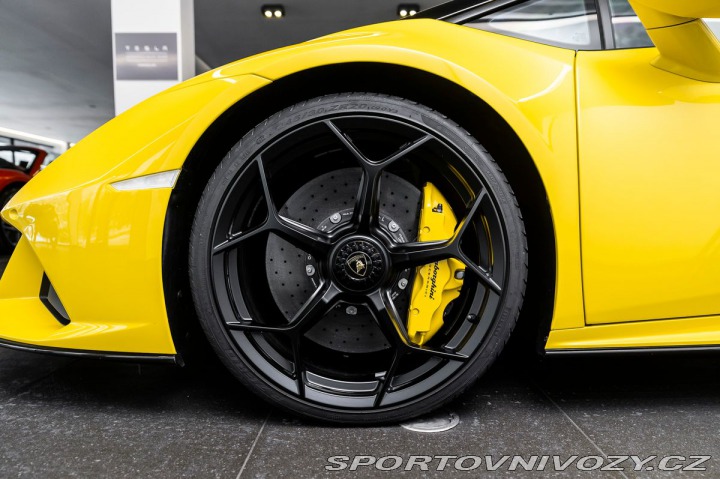 Lamborghini Huracán EVO Spyder 1800