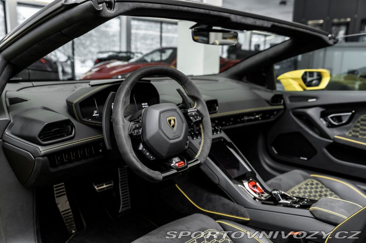 Lamborghini Huracán EVO Spyder 1800