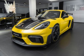 Porsche Cayman GT4 RS Weissach Package