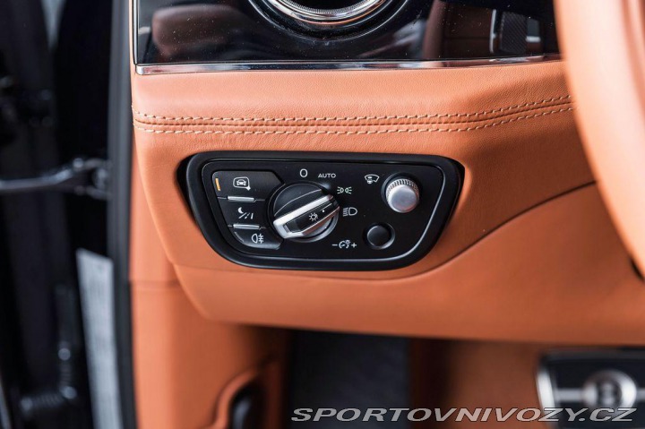 Bentley Bentayga V8/Naim/Entertainment/Pan 1800