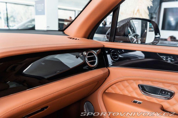 Bentley Bentayga V8/Naim/Entertainment/Pan 1800