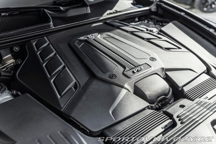 Bentley Bentayga V8/Naim/Entertainment/Pan 1800