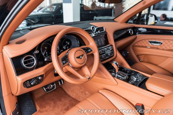 Bentley Bentayga V8/Naim/Entertainment/Pan 2024