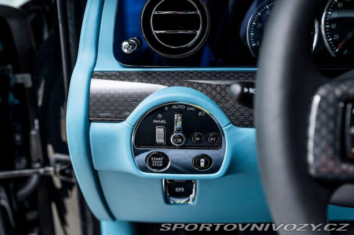 Rolls Royce Ghost Black Badge / Skladem 1800