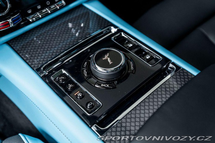 Rolls Royce Ghost Black Badge / Skladem 1800