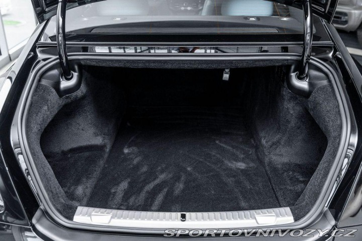 Rolls Royce Ghost Black Badge / Skladem 2023