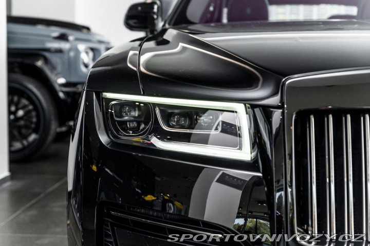 Rolls Royce Ghost Black Badge / Skladem 1800