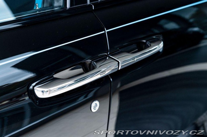 Rolls Royce Ghost Black Badge / Skladem 1800