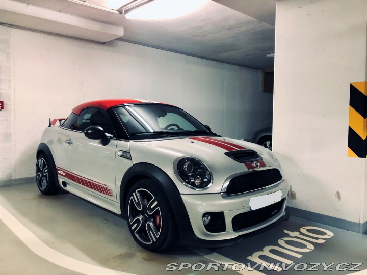 Mini Cooper JCW COUPE 2011