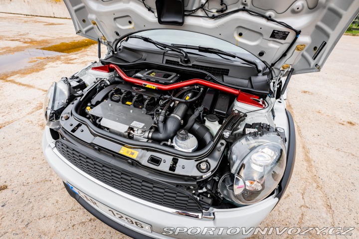 Mini Cooper JCW COUPE 2011