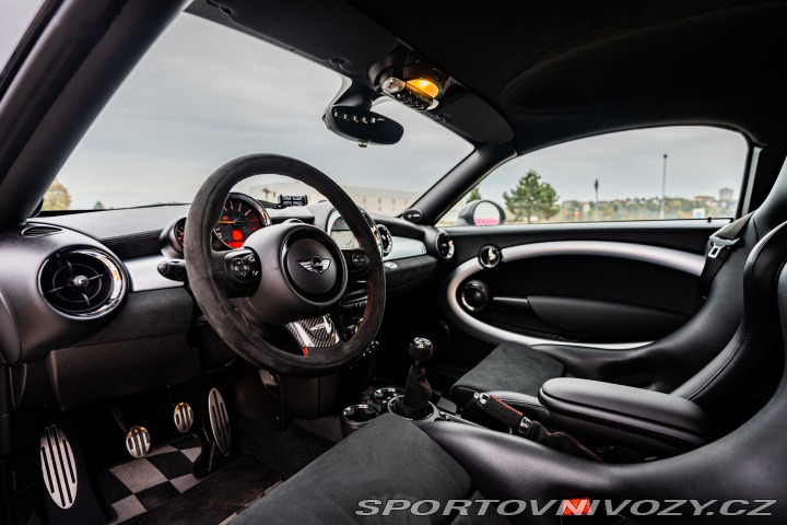 Mini Cooper JCW COUPE 2011