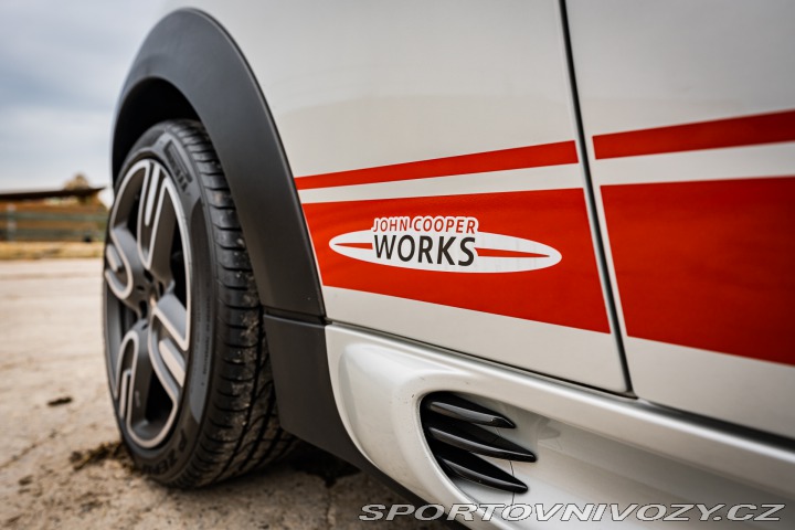 Mini Cooper JCW COUPE 2011