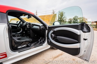 Mini Cooper JCW COUPE 2011