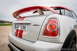 Mini Cooper JCW COUPE 2011