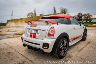 Mini Cooper JCW COUPE 2011