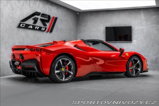 Ferrari SF90 Spider, lift, kamera  OV, 2024