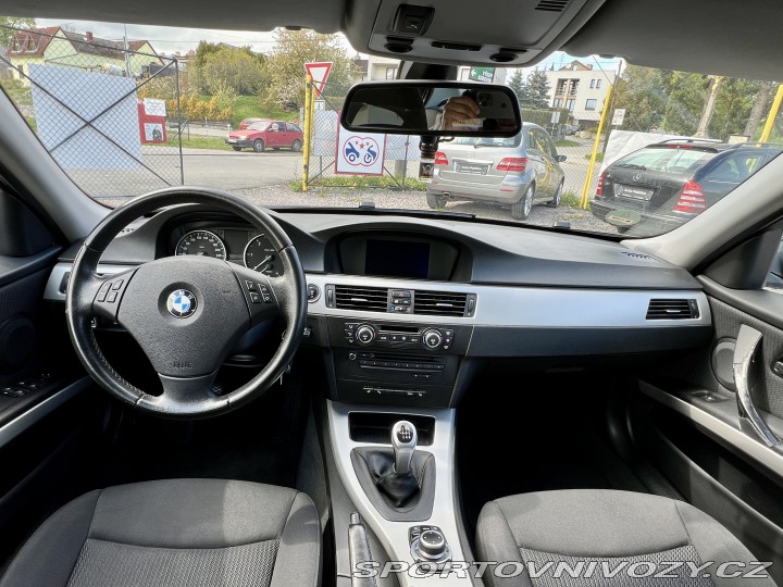 BMW 3 318d 105kW Výhřevy,Servis 2009