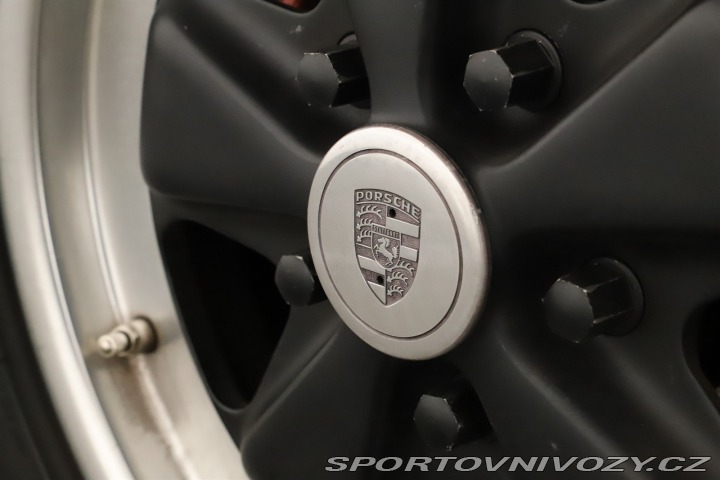 Porsche 911 Carrera 911G 1985