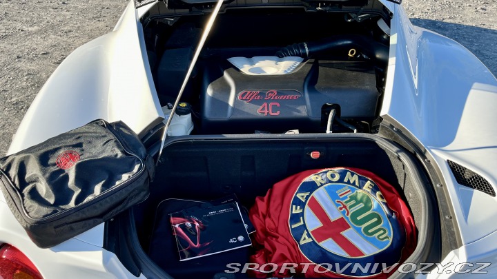 Alfa Romeo 4C 2015