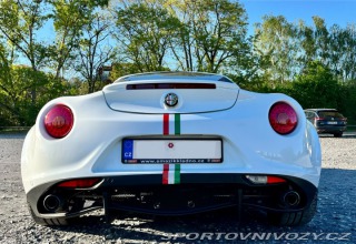 Alfa Romeo 4C 2015