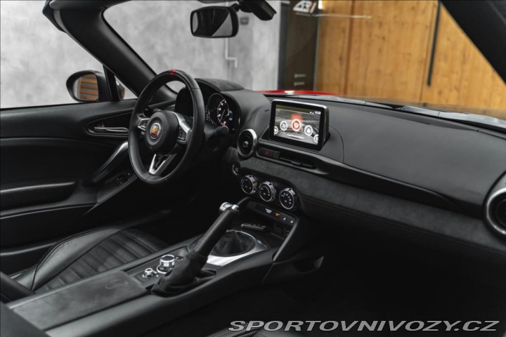 Fiat 124 Spider 1,4 SPIDER, BOSE, OZ, VÝF 2017