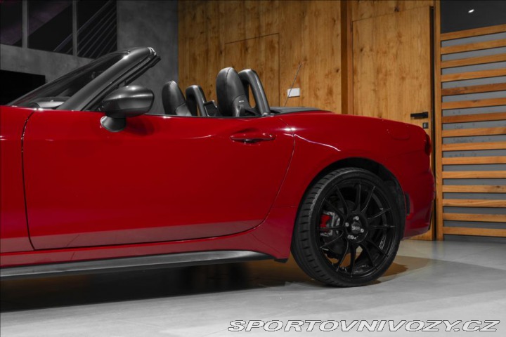 Fiat 124 Spider 1,4 SPIDER, BOSE, OZ, VÝF 2017