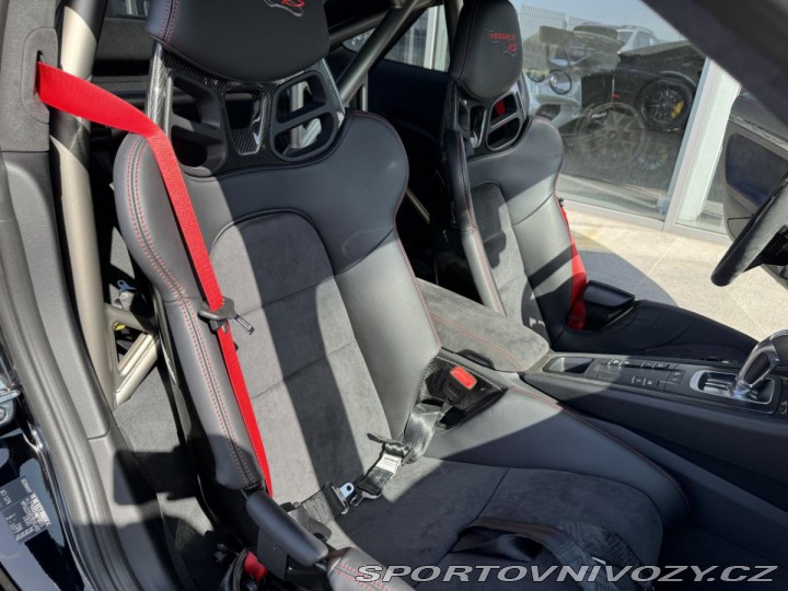 Porsche 911 GT2 RS WEISSACH 2018