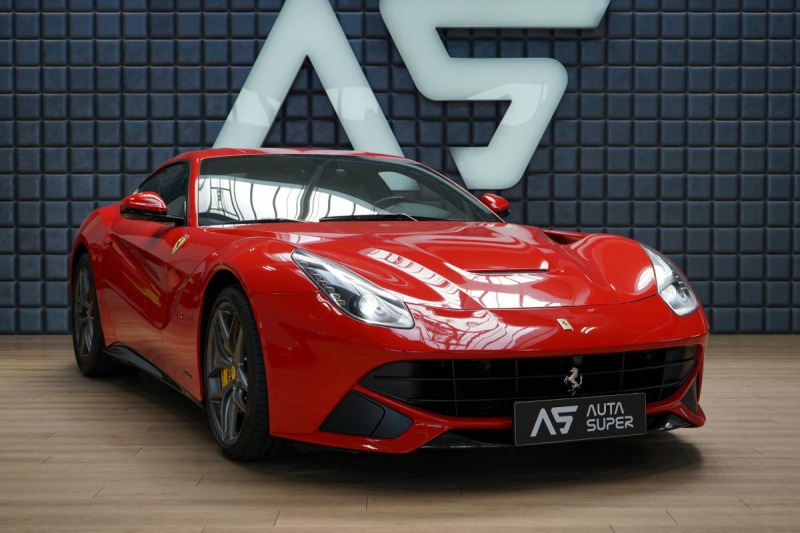 Ferrari F12berlinetta V12 Carbon PasDisplay JBL