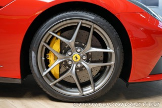 Ferrari F12berlinetta V12 Carbon PasDisplay JBL 2016