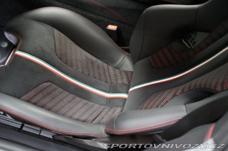 Ferrari F12berlinetta V12 Carbon PasDisplay JBL 2016